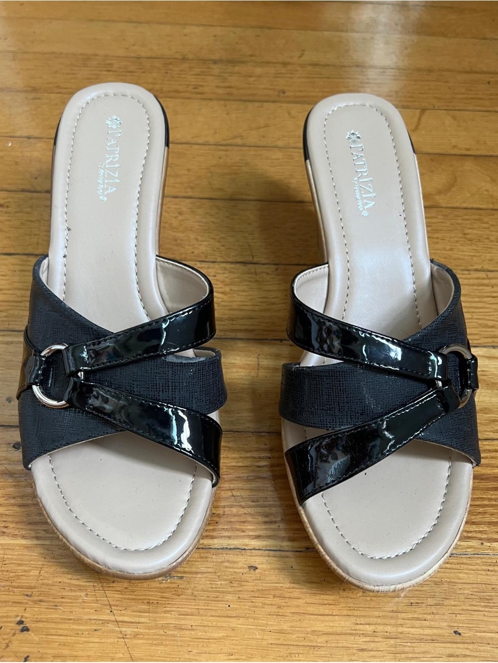 Black Slip-On Women’s Sandal with Crisscross Straps